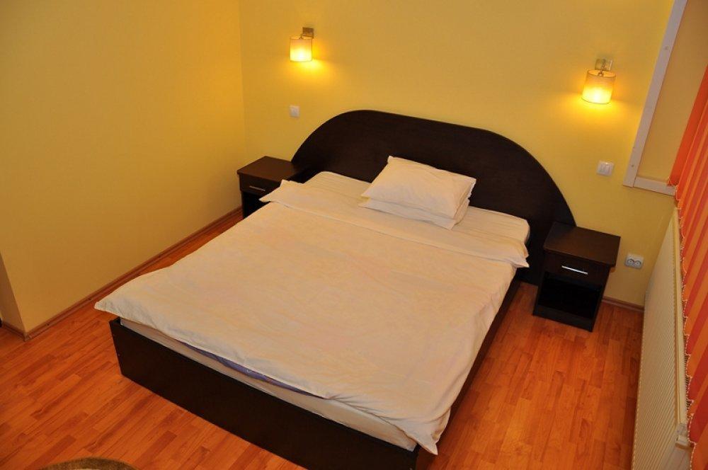 Hotel Coliseum 칼라파트 외부 사진